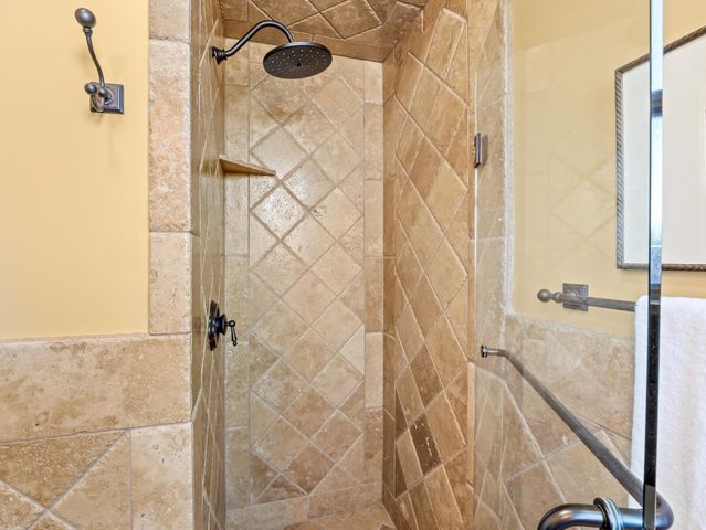 17113 Mark Road, Madera, CA 93636