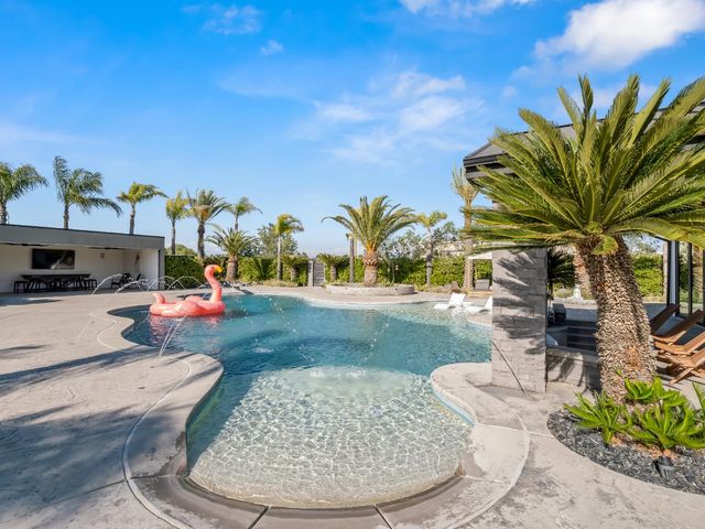 17113 Mark Road, Madera, CA 93636