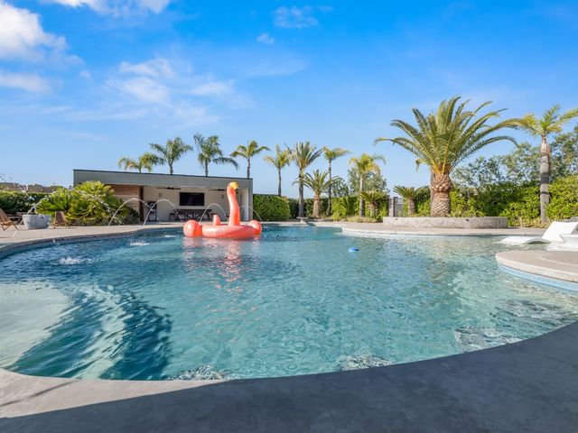 17113 Mark Road, Madera, CA 93636