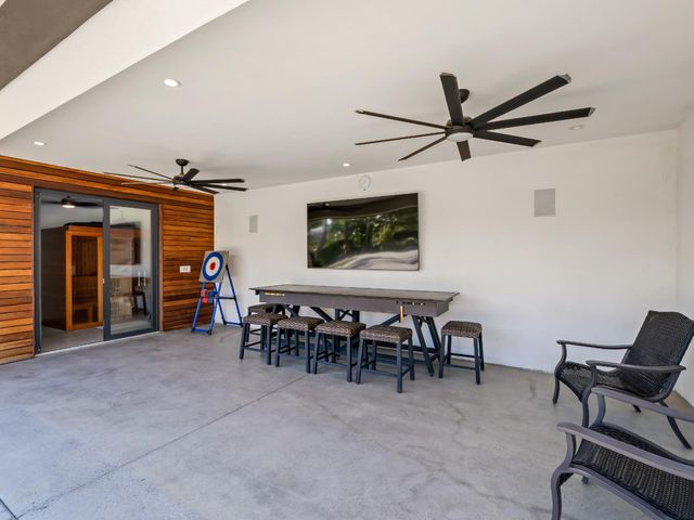 17113 Mark Road, Madera, CA 93636