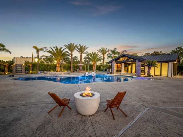 17113 Mark Road, Madera, CA 93636