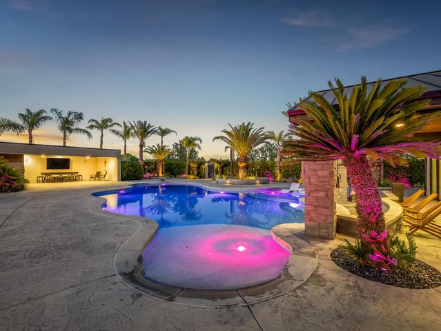 17113 Mark Road, Madera, CA 93636