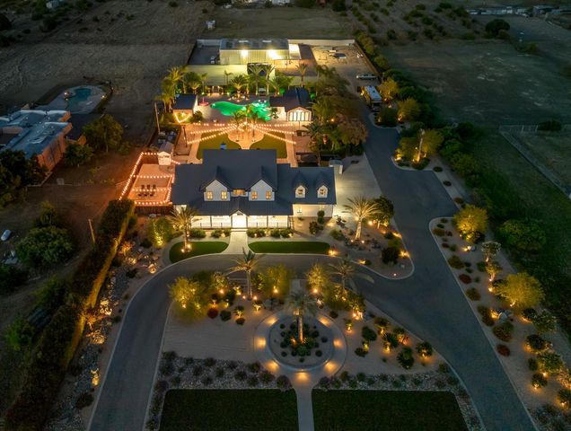 17113 Mark Road, Madera, CA 93636