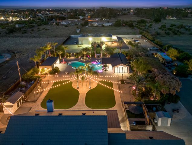 17113 Mark Road, Madera, CA 93636