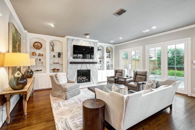 2925 Nottingham Street, West University Place, TX 77005