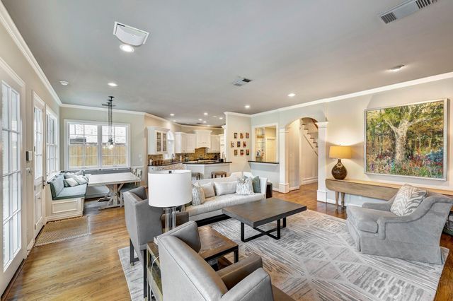 2925 Nottingham Street, West University Place, TX 77005