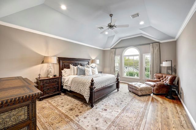 2925 Nottingham Street, West University Place, TX 77005