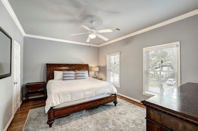 2925 Nottingham Street, West University Place, TX 77005