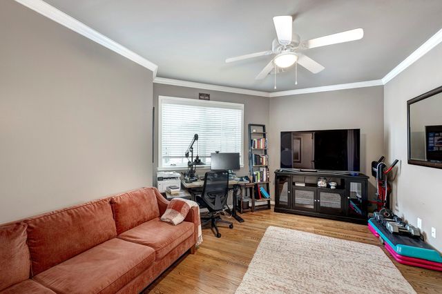 2925 Nottingham Street, West University Place, TX 77005