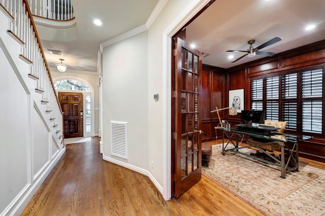 2925 Nottingham Street, West University Place, TX 77005