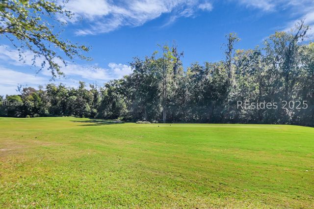 27 Normandy Ave, Bluffton, SC 29910