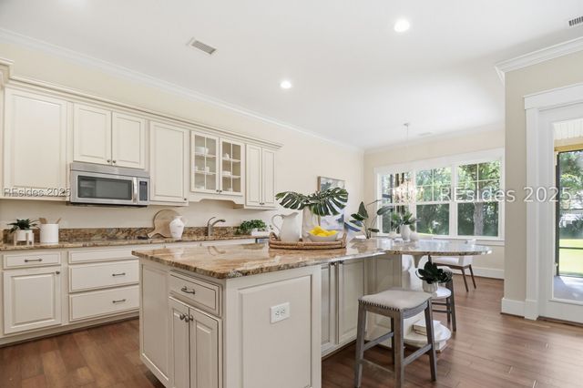 27 Normandy Ave, Bluffton, SC 29910