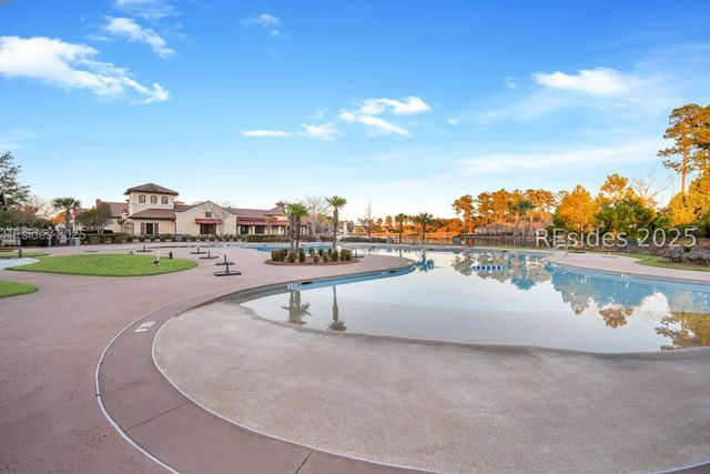 27 Normandy Ave, Bluffton, SC 29910