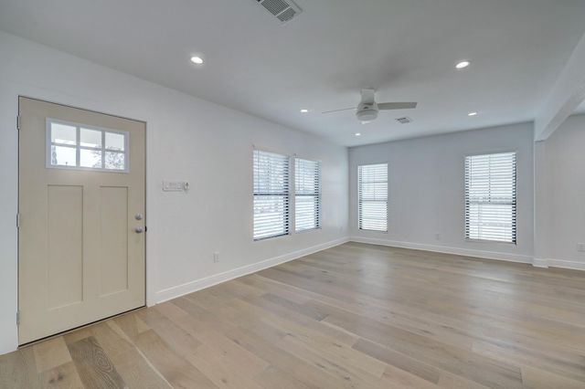 1012 Dorothy Street, Houston, TX 77008