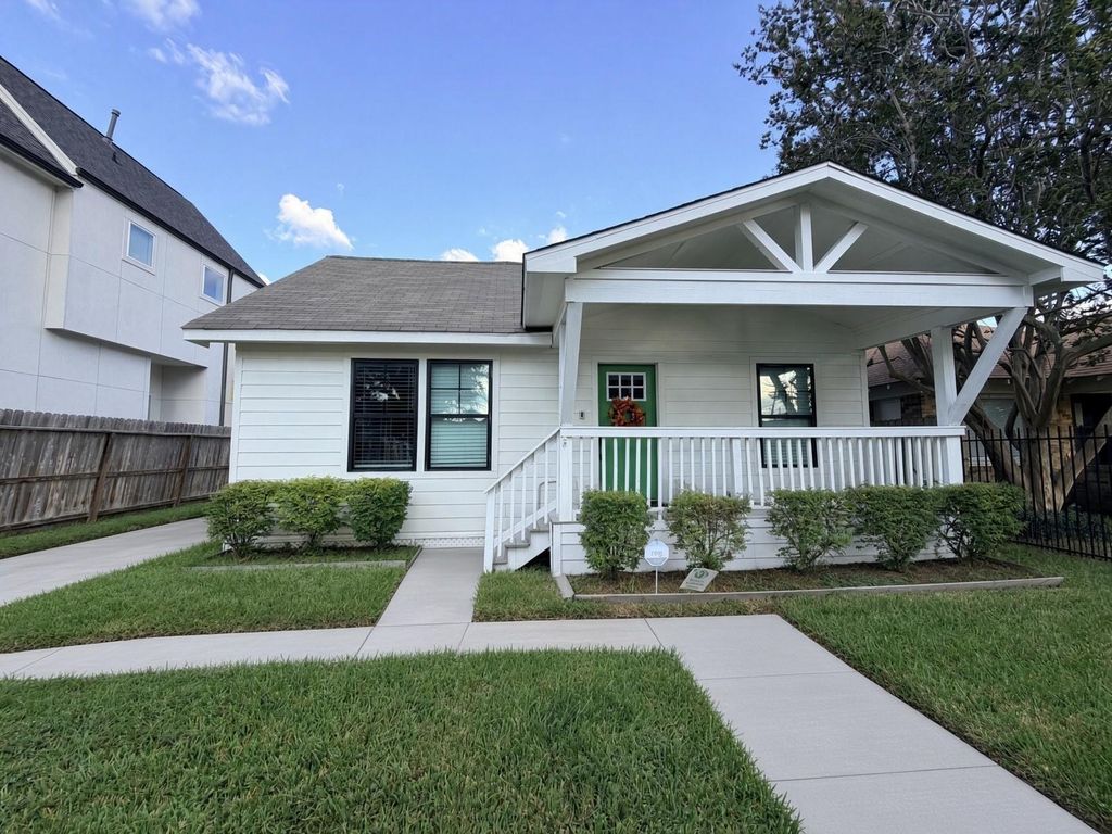 1012 Dorothy Street, Houston, TX 77008