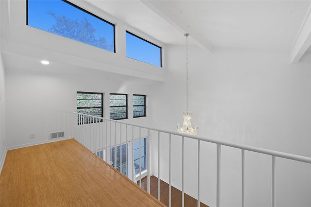 9702 Amberton Parkway, Dallas, TX 75243