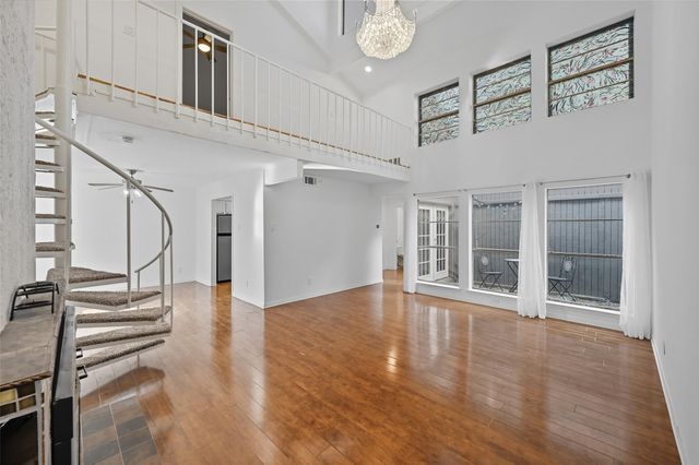 9702 Amberton Parkway, Dallas, TX 75243