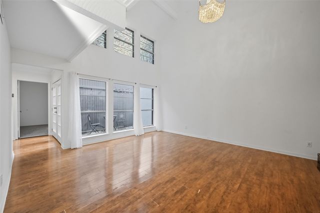 9702 Amberton Parkway, Dallas, TX 75243