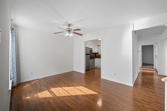 9702 Amberton Parkway, Dallas, TX 75243