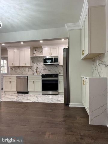 1203 RIGGS CT, Woodbridge, VA 22191