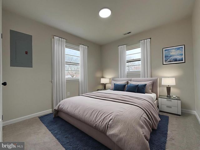 1203 RIGGS CT, Woodbridge, VA 22191