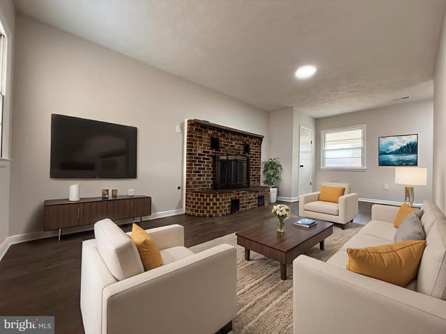 1203 RIGGS CT, Woodbridge, VA 22191