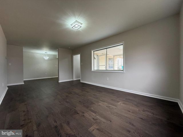 1203 RIGGS CT, Woodbridge, VA 22191