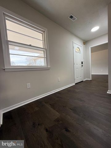 1203 RIGGS CT, Woodbridge, VA 22191