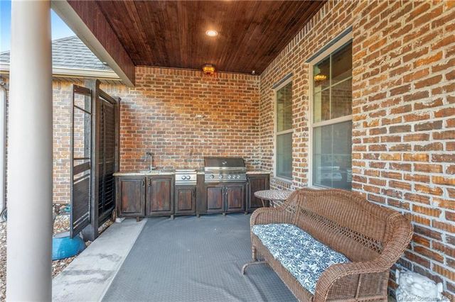 5803 Willow Ridge Drive, Lake Charles, LA 70605