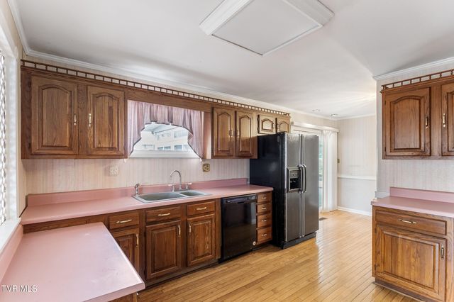 800 New Beasonwell Road, Kingsport, TN 37660