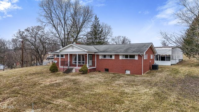 800 New Beasonwell Road, Kingsport, TN 37660