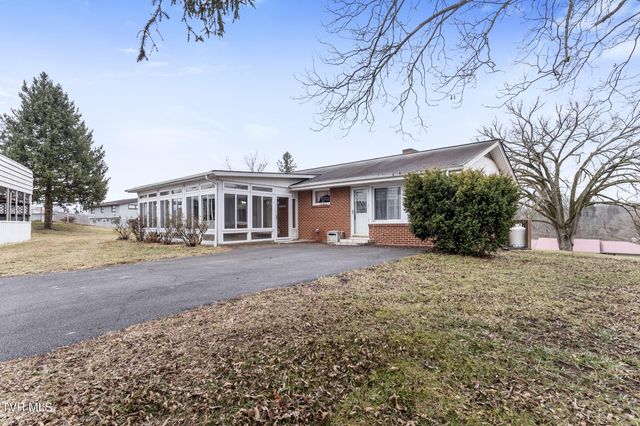800 New Beasonwell Road, Kingsport, TN 37660
