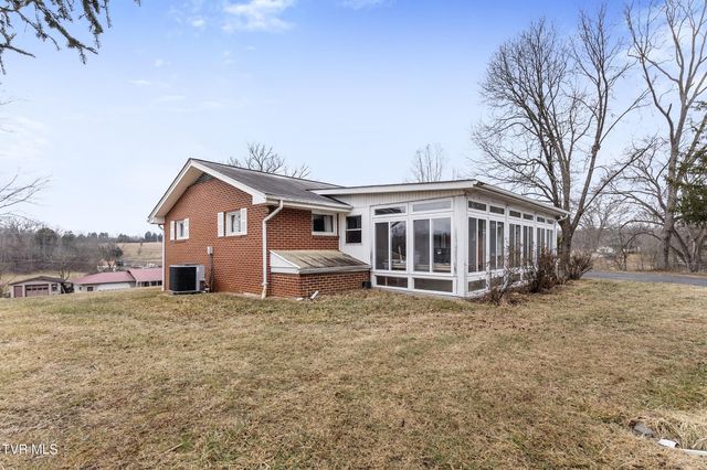 800 New Beasonwell Road, Kingsport, TN 37660