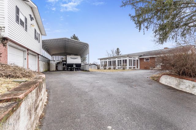 800 New Beasonwell Road, Kingsport, TN 37660