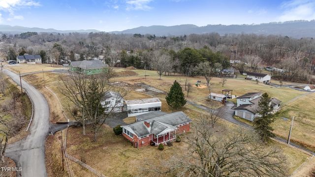 800 New Beasonwell Road, Kingsport, TN 37660