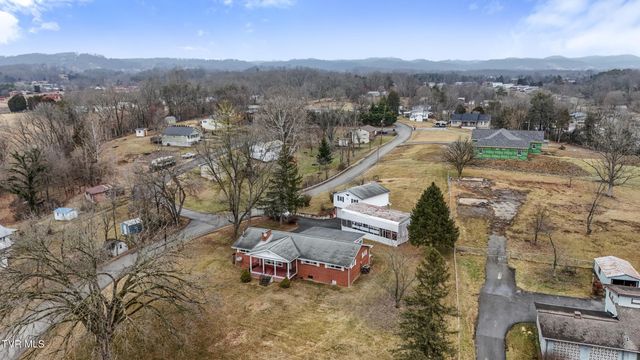 800 New Beasonwell Road, Kingsport, TN 37660