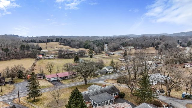 800 New Beasonwell Road, Kingsport, TN 37660