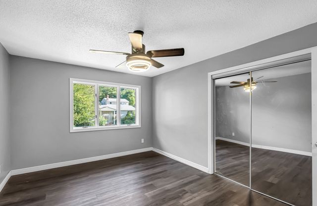 10 Robert Dr, Holyoke, MA 01040