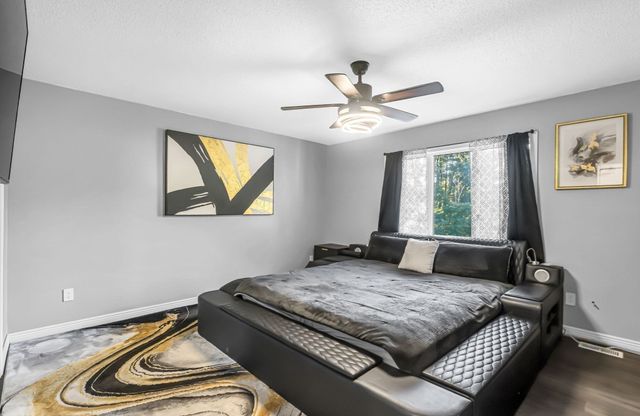 10 Robert Dr, Holyoke, MA 01040