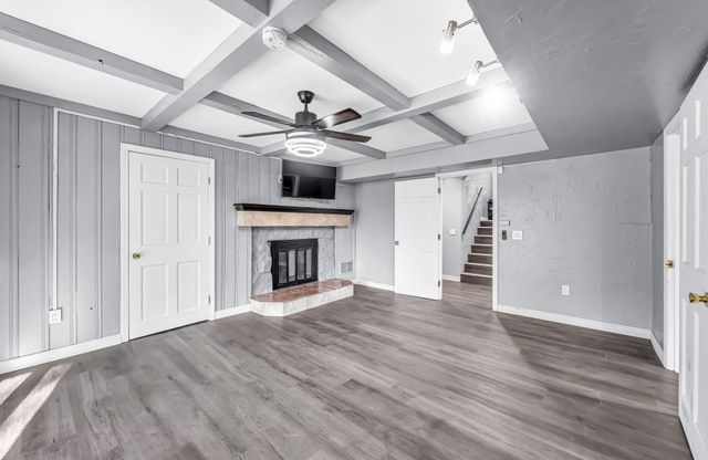 10 Robert Dr, Holyoke, MA 01040