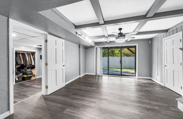 10 Robert Dr, Holyoke, MA 01040