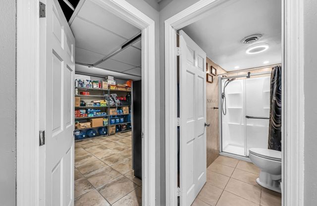 10 Robert Dr, Holyoke, MA 01040