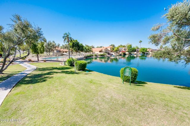 231 N COTTONWOOD Drive, Gilbert, AZ 85234