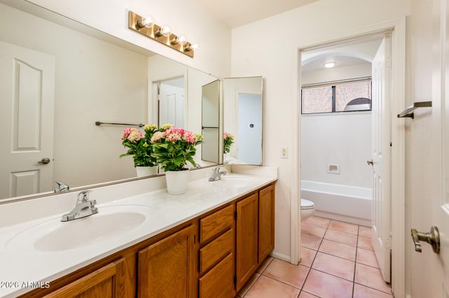 231 N COTTONWOOD Drive, Gilbert, AZ 85234