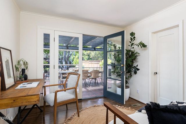 1265 N Holliston Avenue, Pasadena, CA 91104