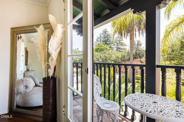 1265 N Holliston Avenue, Pasadena, CA 91104