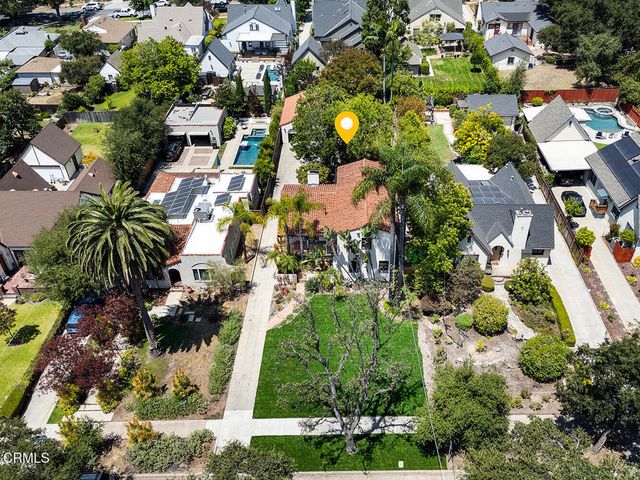 1265 N Holliston Avenue, Pasadena, CA 91104