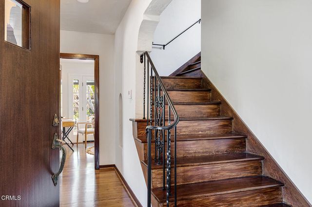 1265 N Holliston Avenue, Pasadena, CA 91104
