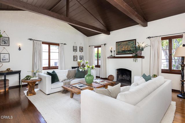 1265 N Holliston Avenue, Pasadena, CA 91104