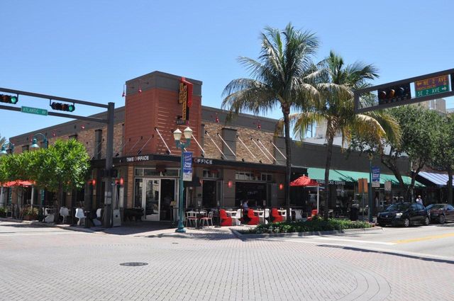 310 SE 8TH Street, Delray Beach, FL 33483